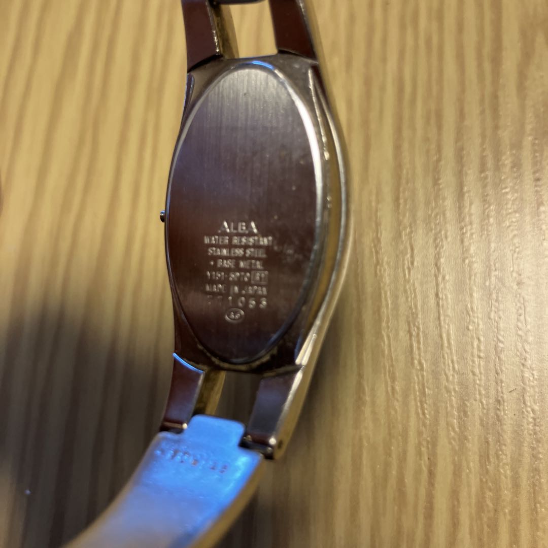 Seiko Alba DEUA Y151-5070 Analog Quartz Women Bangle Wristwatch