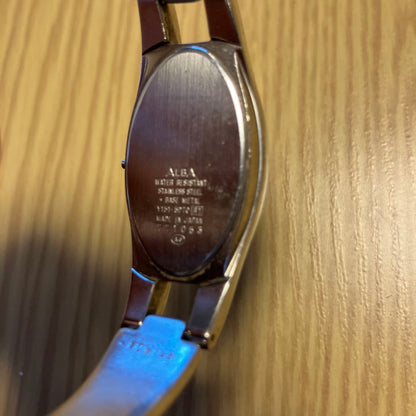 Seiko Alba DEUA Y151-5070 Analog Quartz Women Bangle Wristwatch