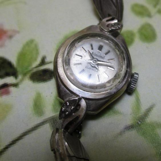 Orient Analog Mechanical (Manual) Women