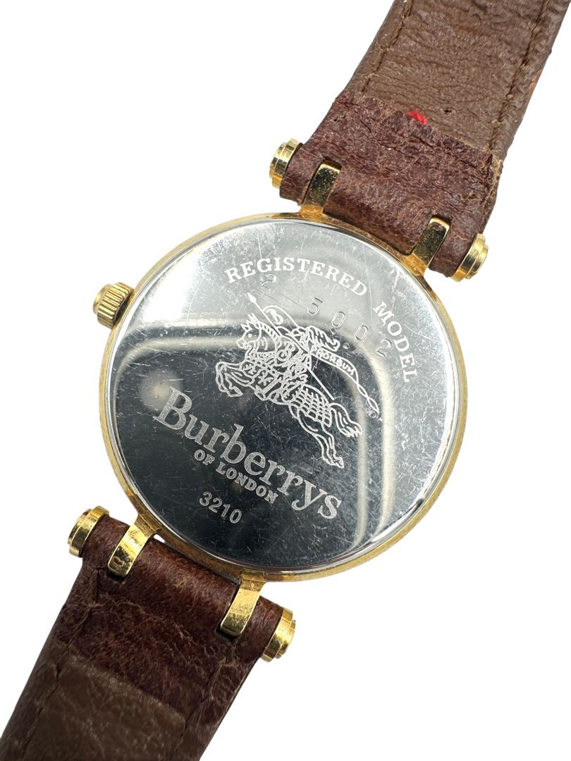Burberrys Quartz Watch Damaged Strap A3843