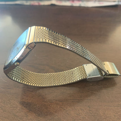 Seiko V801-5360 Analog Quartz Men
