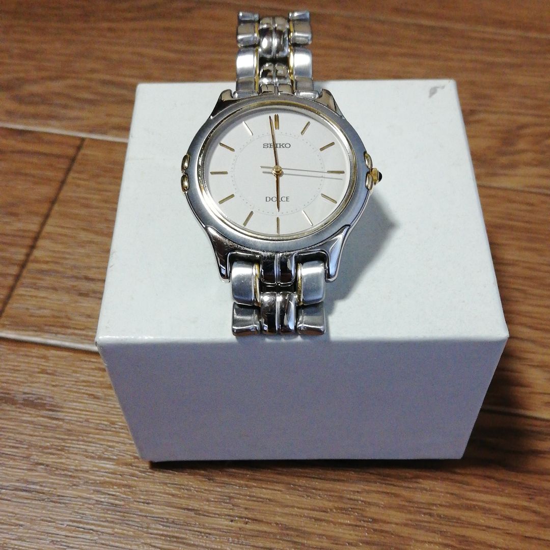 Seiko Dolce Analog Quartz Women