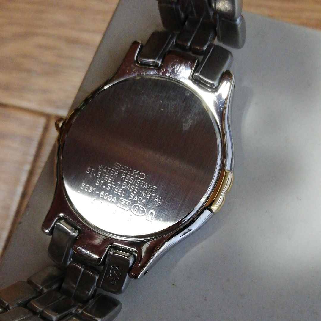 Seiko Dolce Analog Quartz Women