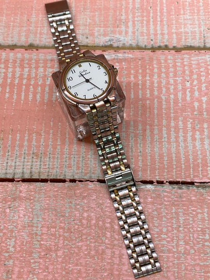 giulio valentino Analog Quartz Women