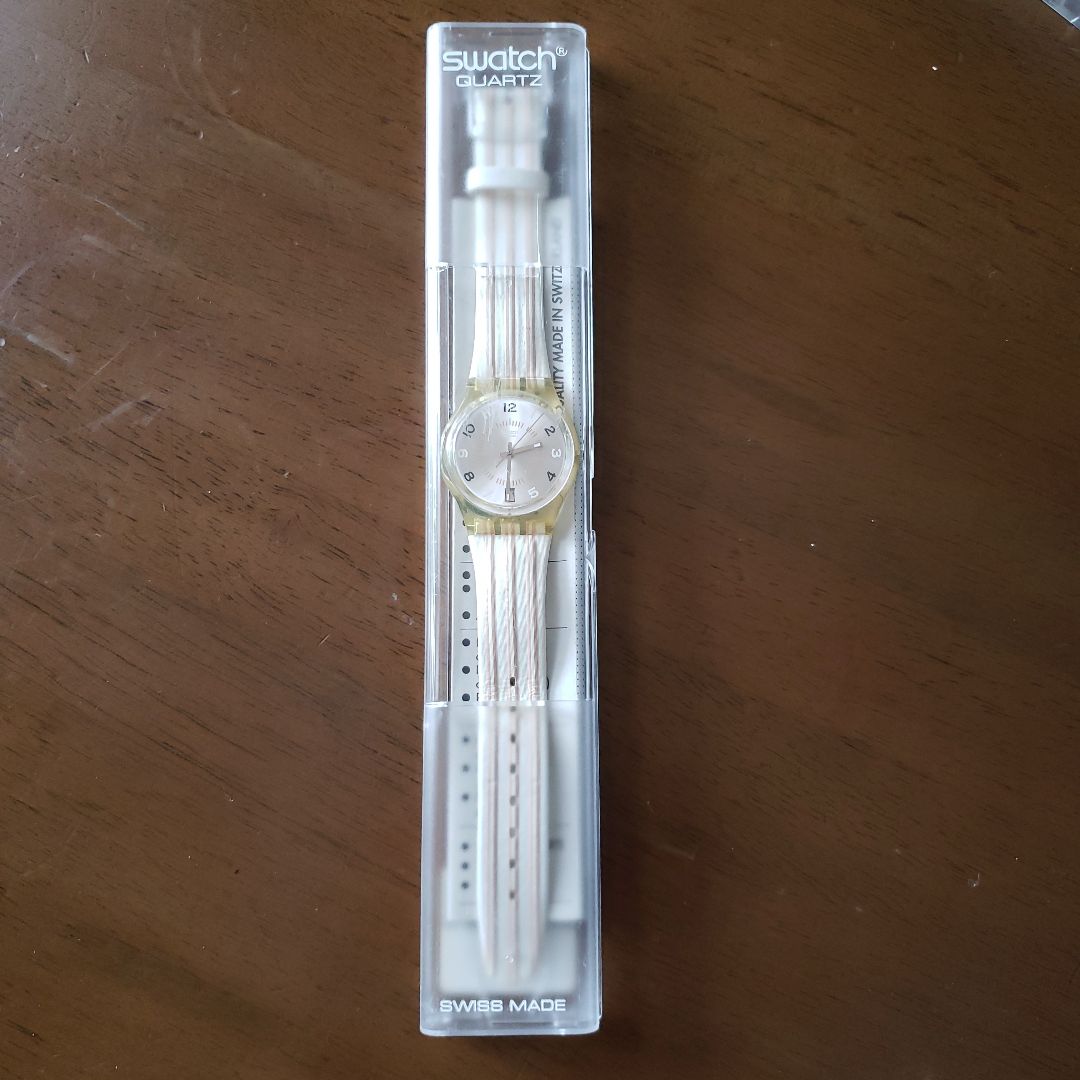 Swatch 2004 Analog Quartz Women