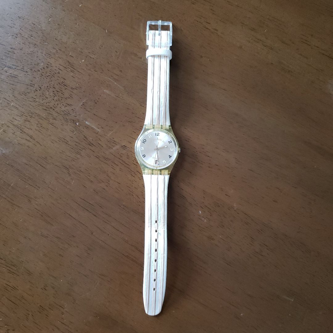 Swatch 2004 Analog Quartz Women