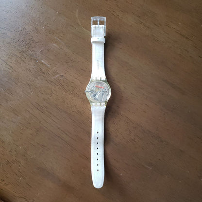 Swatch 2004 Analog Quartz Women