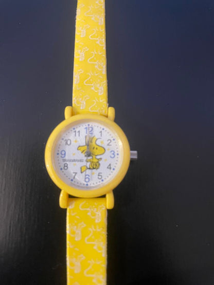 Snoopy PEANUTS SNOOPY Analog Quartz Women