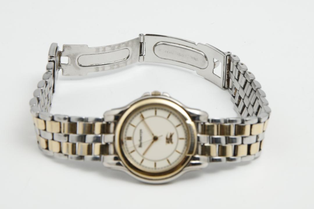 BURBERRY 5530-F52321 Analog Quartz Men