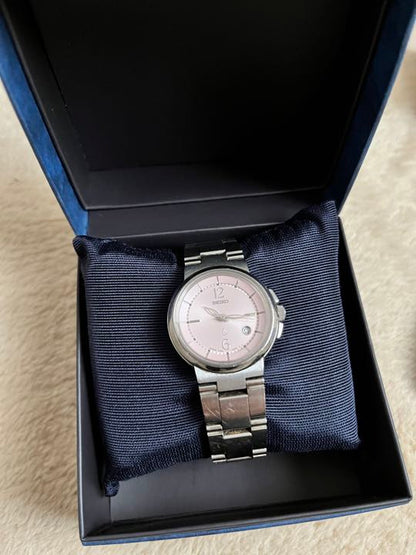 Seiko lk/lukia Analog Quartz Women