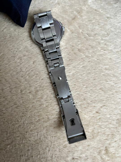 Seiko lk/lukia Analog Quartz Women