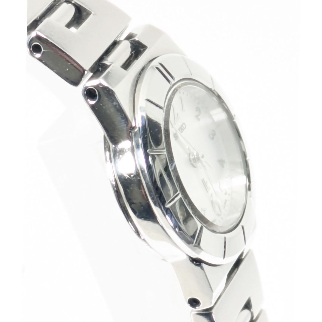 Seiko lk/lukia Analog Quartz Women Lukia Battery Replaced Working Item