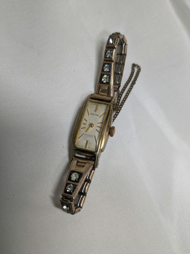 Seiko Venus Analog Mechanical (Manual) Women