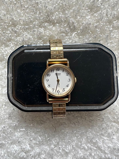 Seiko 5421-0120 Analog Quartz Women