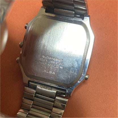 Seiko Alba Riki T950-5030 Analog Quartz Men