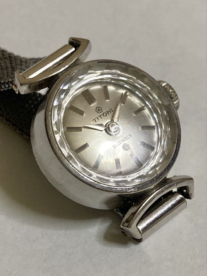 Titoni Analog Mechanical (Manual) Women