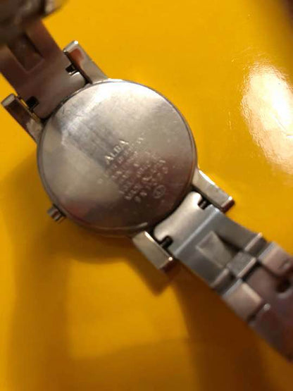 Seiko Deua Analog Quartz Women