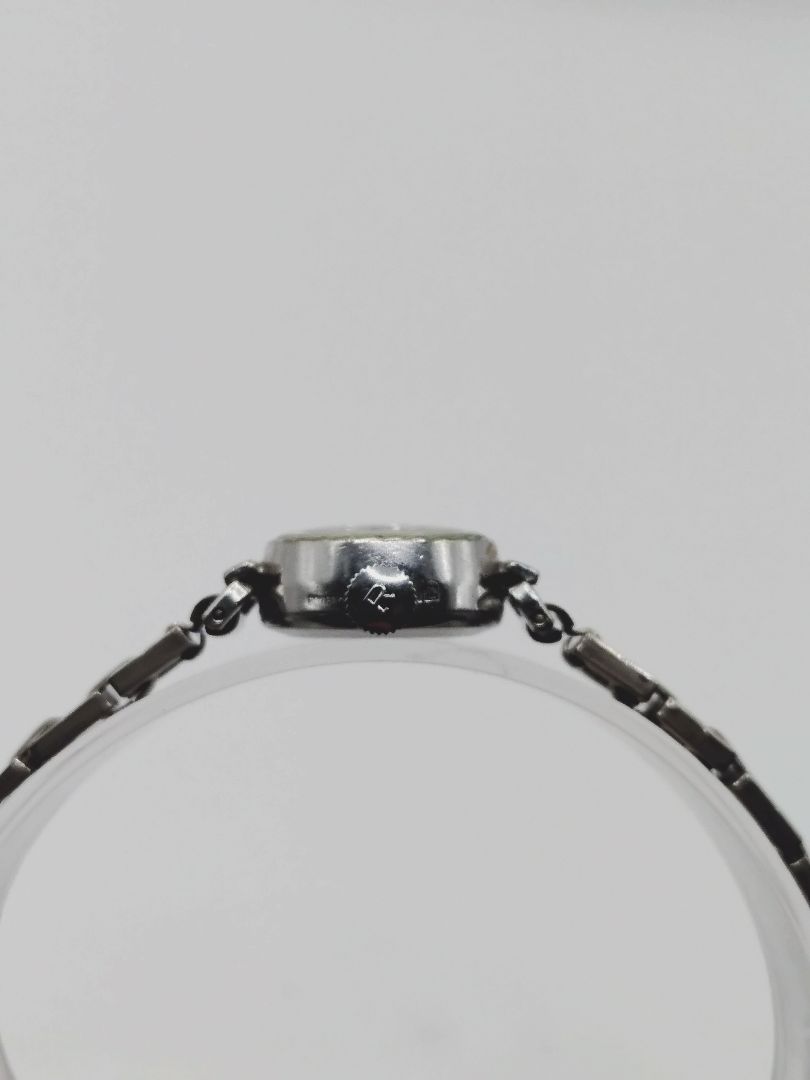 Analog Mechanical (Manual) Women Women Rado 21 Jewels Manual Winding Watch Silver Tone