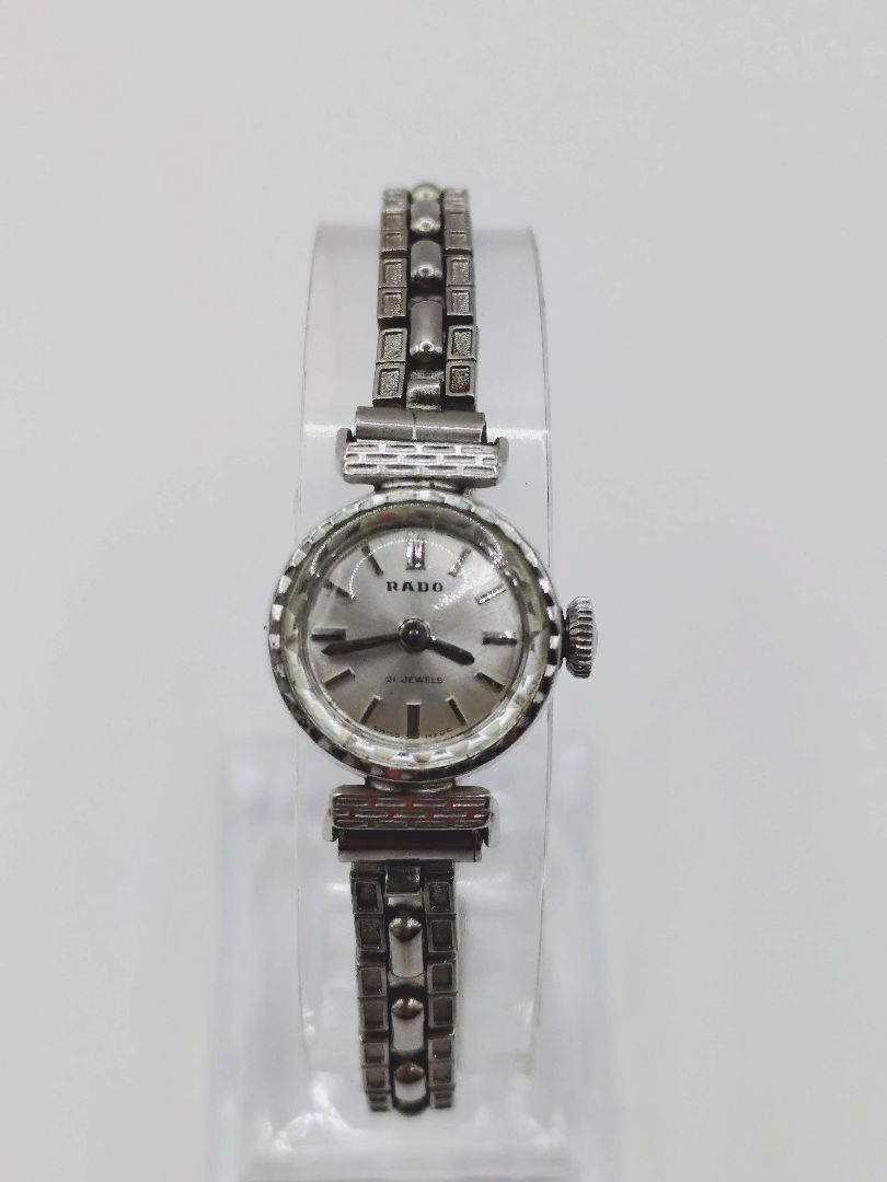 Analog Mechanical (Manual) Women Women Rado 21 Jewels Manual Winding Watch Silver Tone