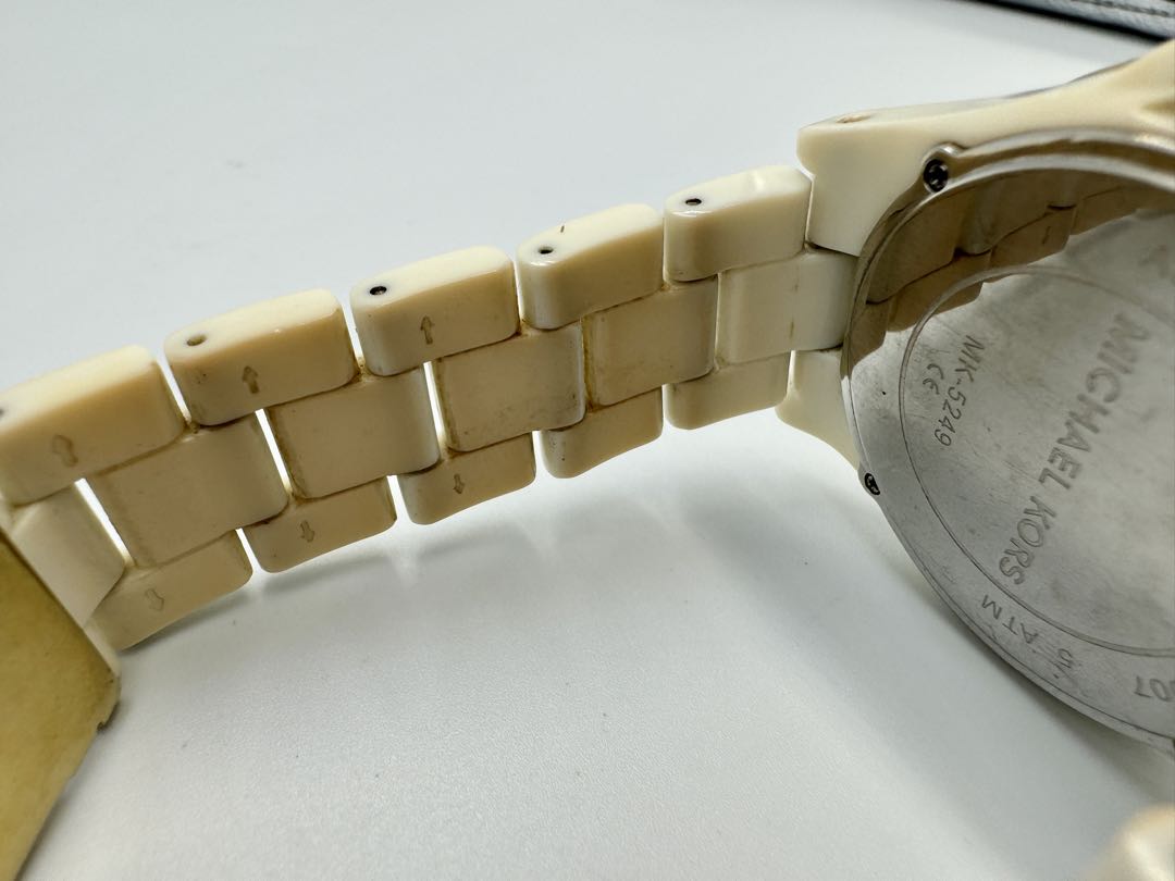 Michael Kors Analog Quartz Women Watch