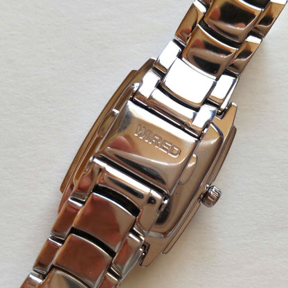 Seiko wired 7N82-0CFO Analog Quartz Women