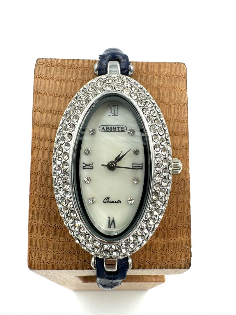 Abiste Analog Quartz Women Watch