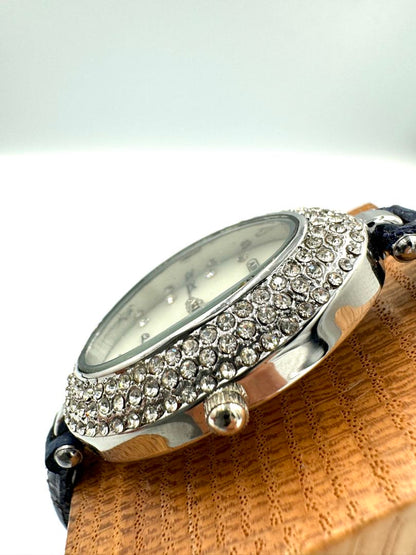 Abiste Analog Quartz Women Watch