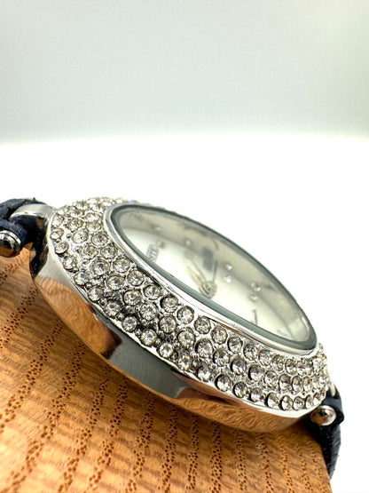 Abiste Analog Quartz Women Watch