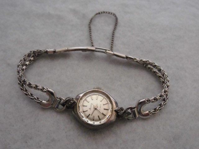 Citizen HOYQ5601-Y Analog Mechanical (Manual) Women