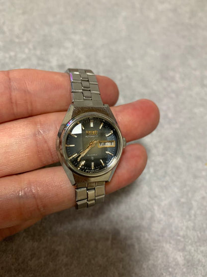 Seiko 2206-0410 Analog Mechanical (Manual) Women