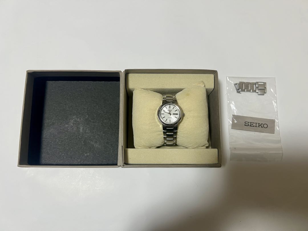 Analog Quartz Women