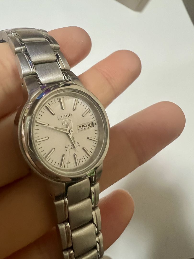 Analog Quartz Women