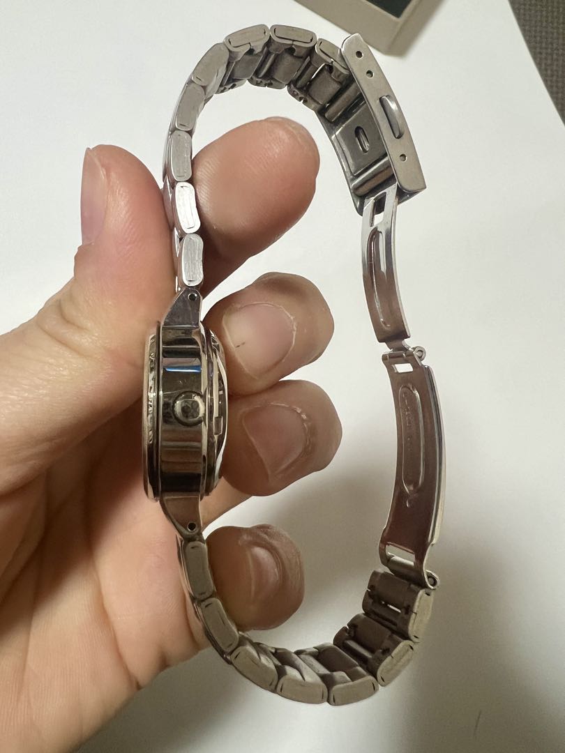 Analog Quartz Women