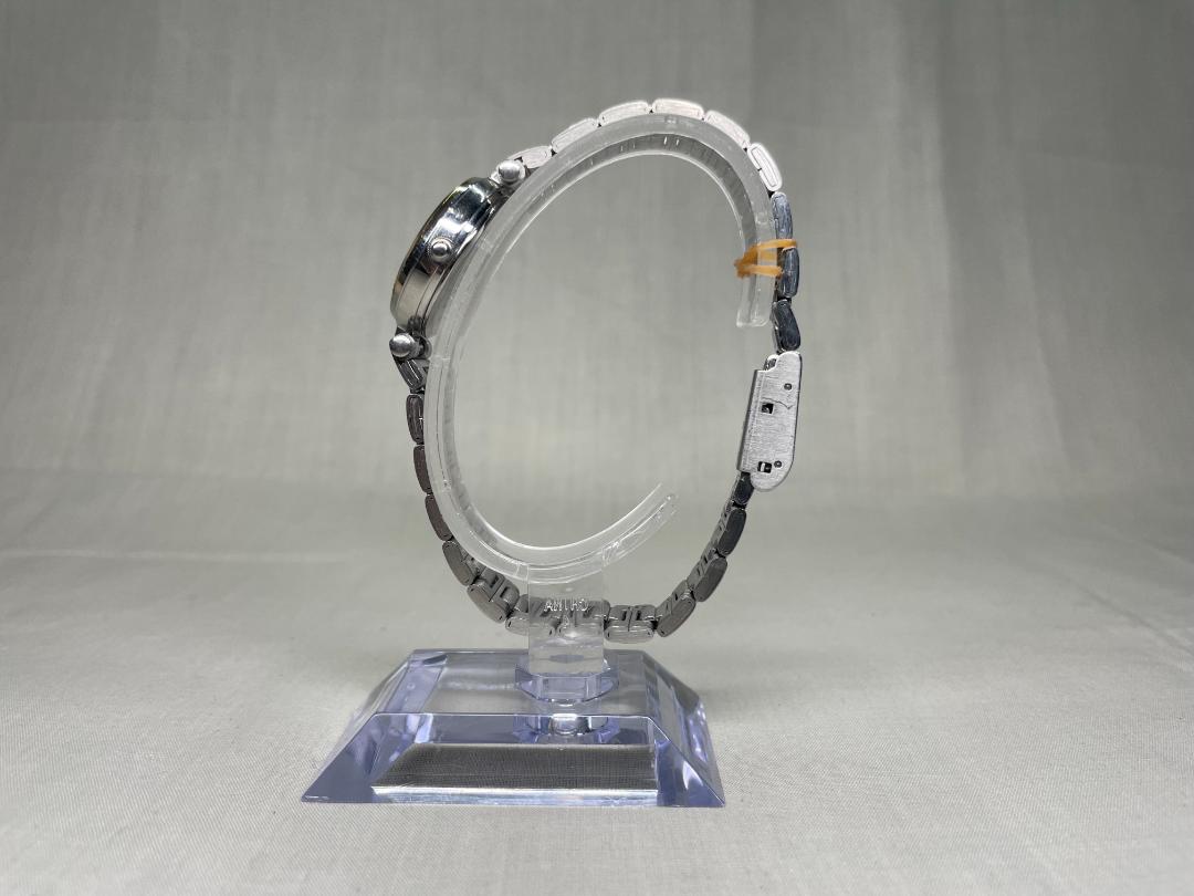 Opus Analog Solar Women
