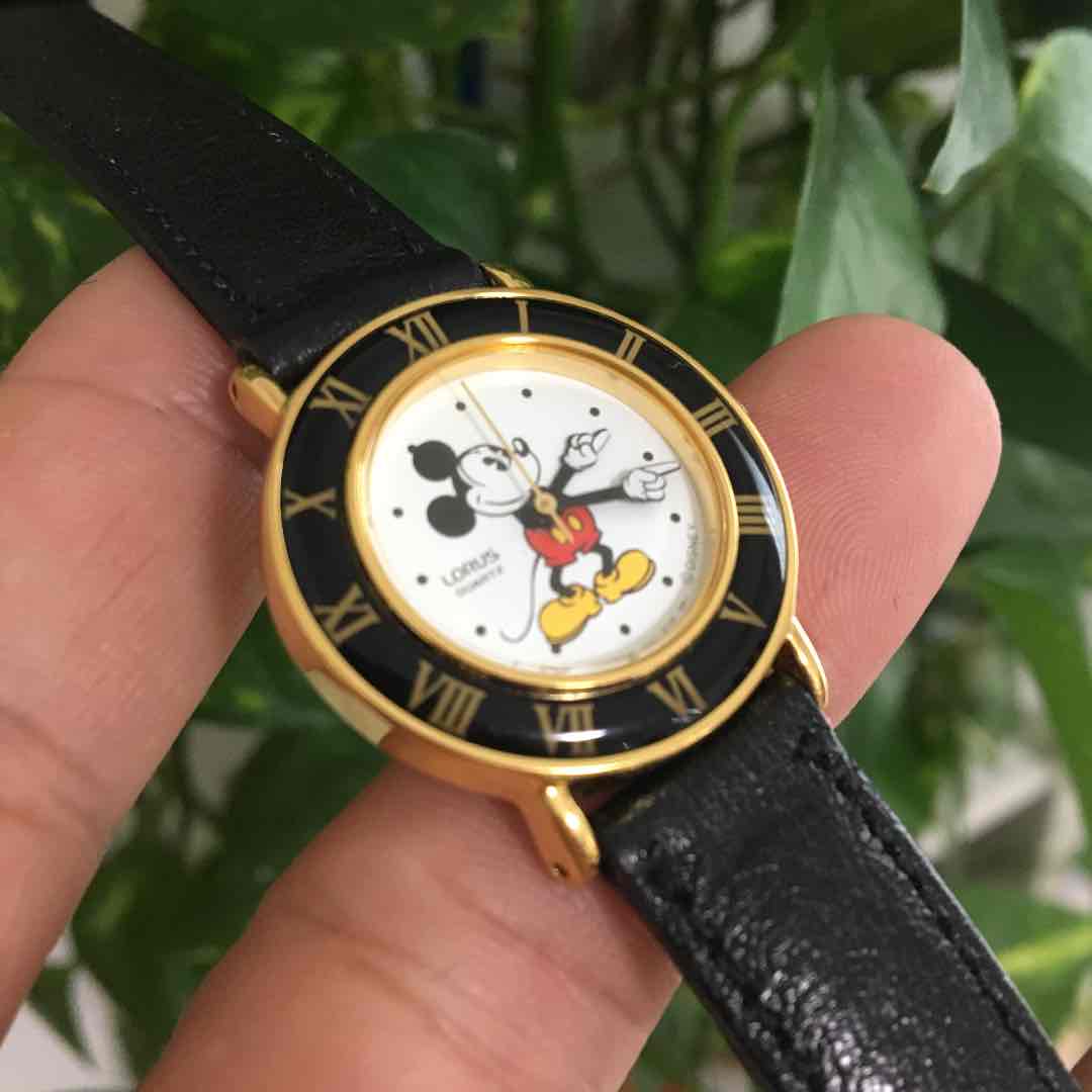 LORUS Disney Analog Quartz Women ロラス 希少 レトロ ミッキー Watch