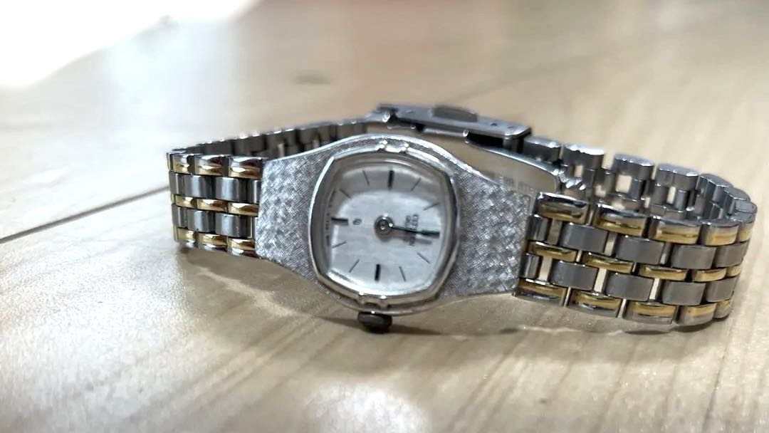 CITIZEN Analog Mechanical (Manual) Women