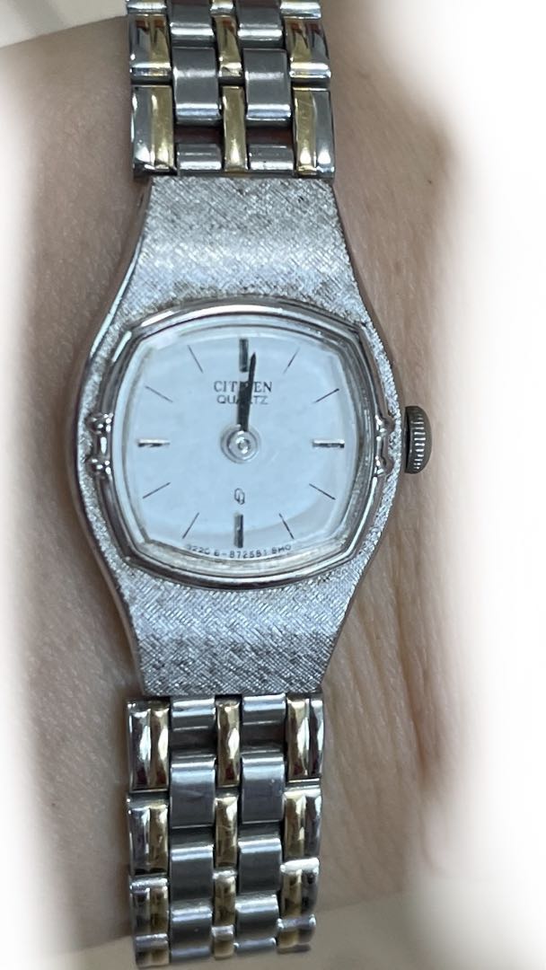 CITIZEN Analog Mechanical (Manual) Women
