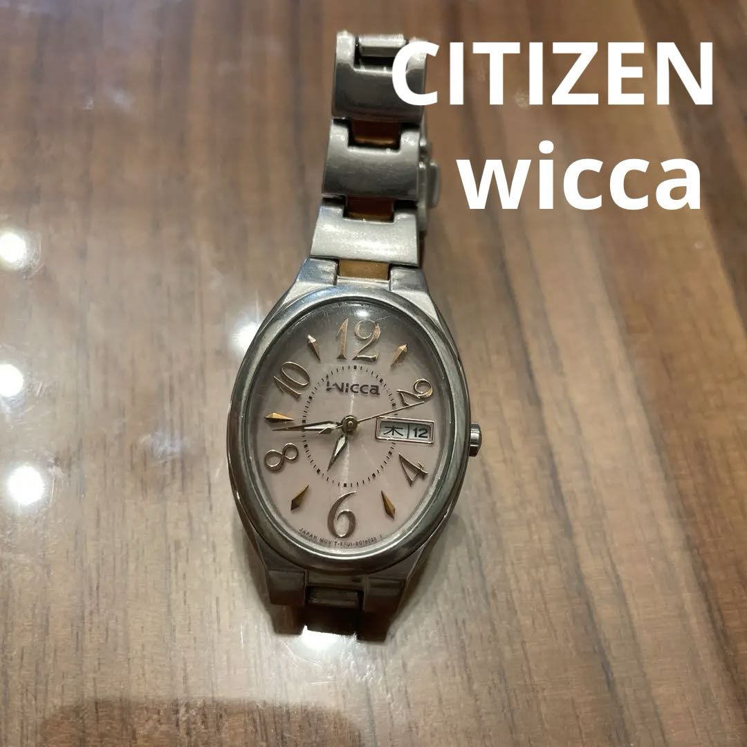 Citizen wicca Analog Solar Women