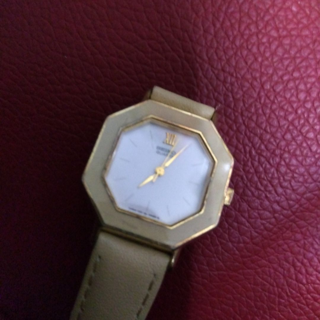 Seiko Analog Quartz Women