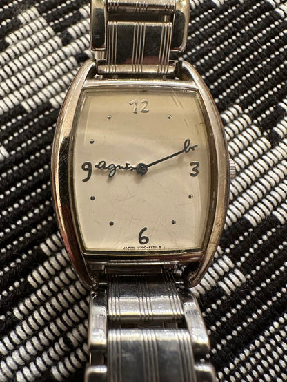 Agnes B. V700-5170 Analog Quartz Women