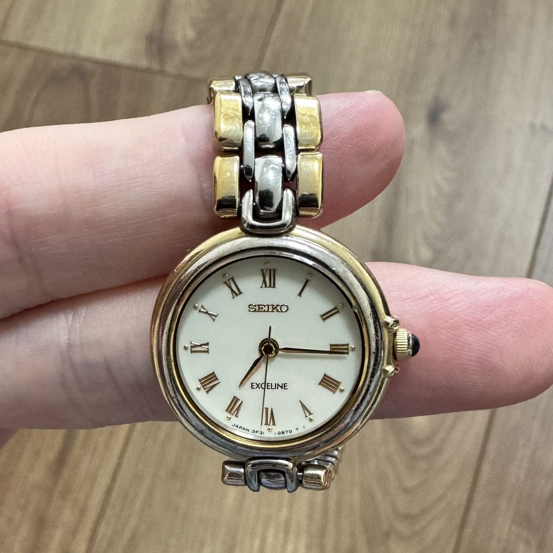 Seiko Exceline 3F31-0B60 Analog Quartz Women