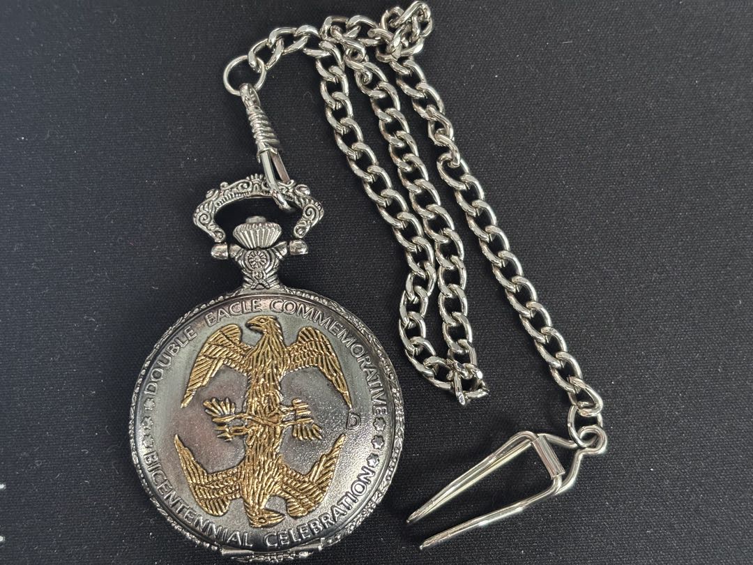 Extraordinary Analog Quartz Men