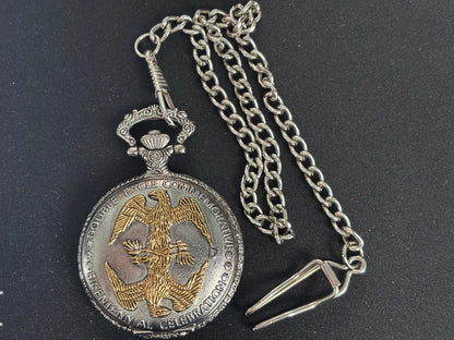 Extraordinary Analog Quartz Men