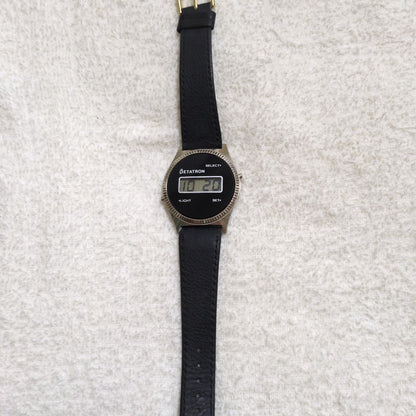 Betatron Digital Quartz Men ベータトロン Vintage Watch