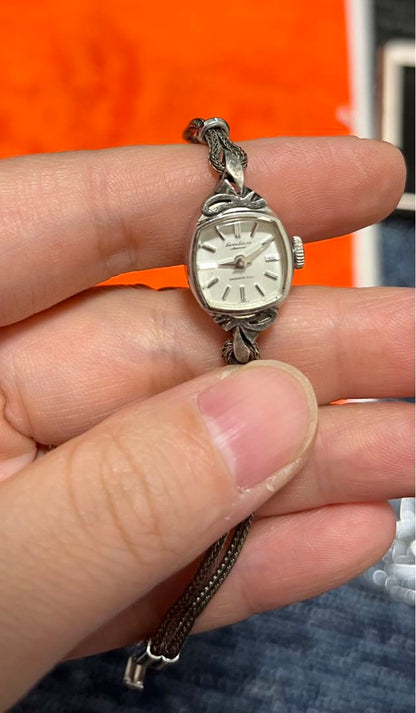Seiko SEIKO SOLAR Analog Mechanical (Manual) Women Manual Winding Dress Watch Wgf Engraved