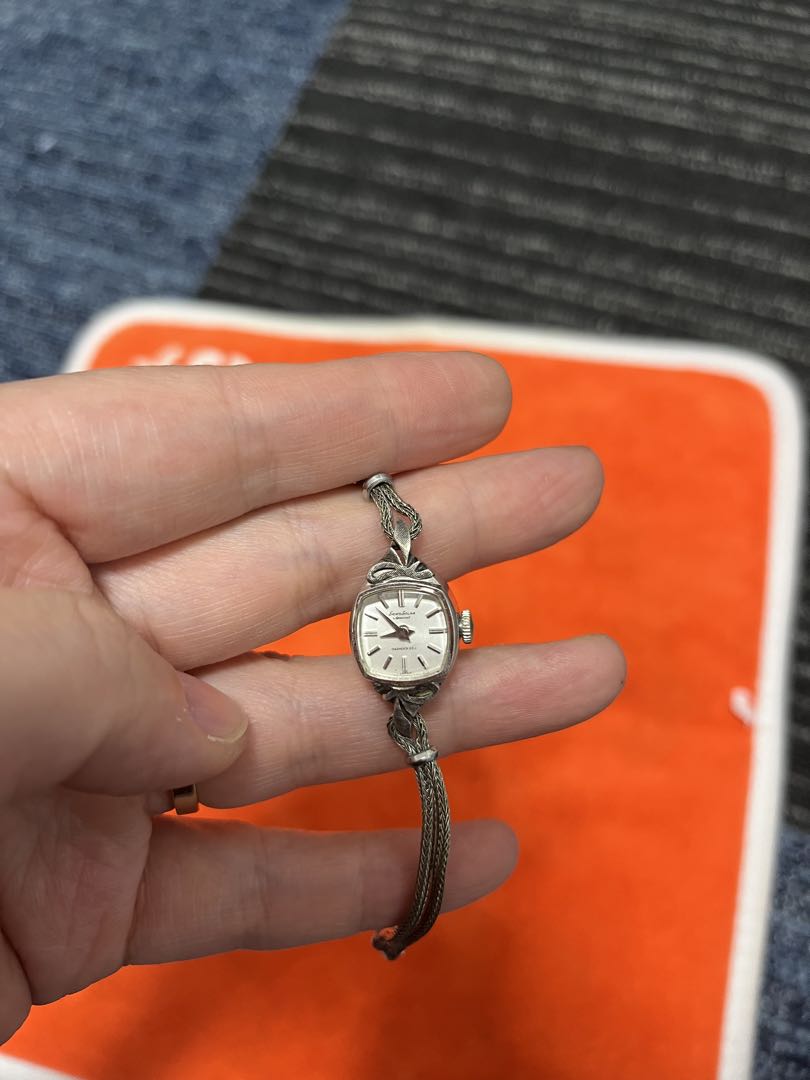 Seiko SEIKO SOLAR Analog Mechanical (Manual) Women Manual Winding Dress Watch Wgf Engraved