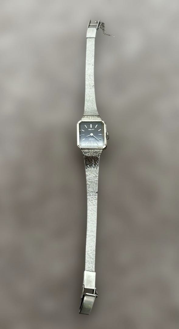 Seiko 1140-3170 Analog Mechanical (Manual) Women