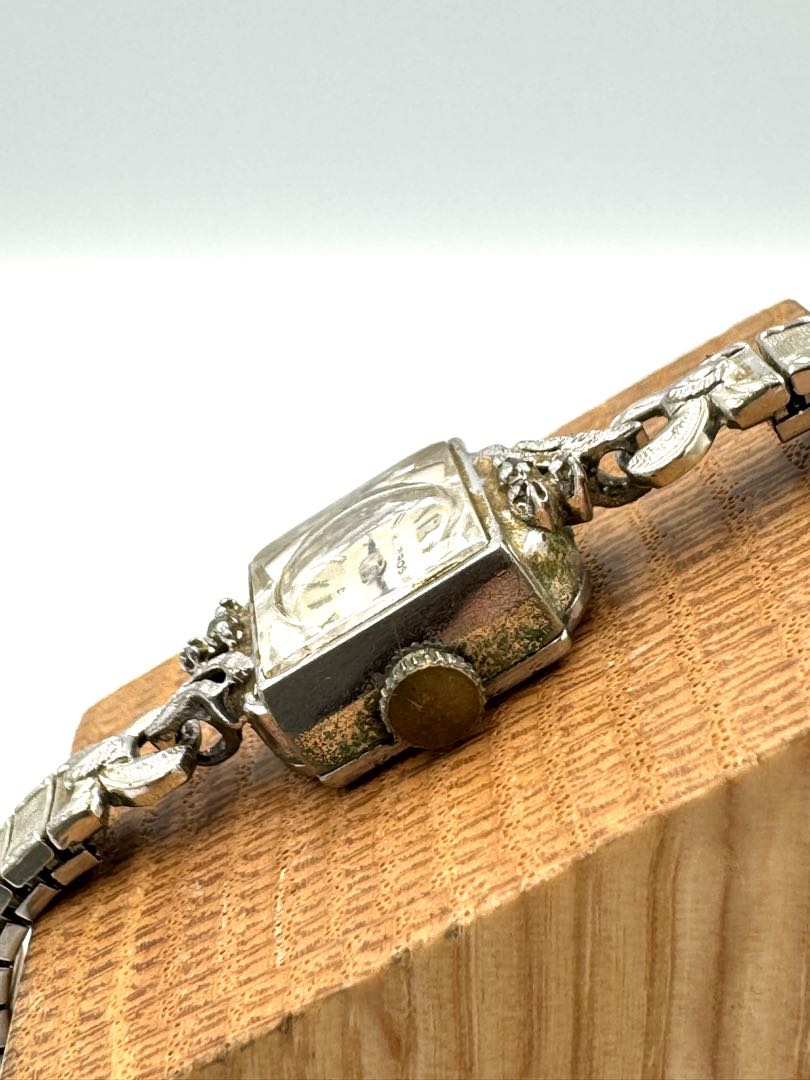 Helbros Analog Mechanical (Manual) Women Manual Winding Watch For Parts