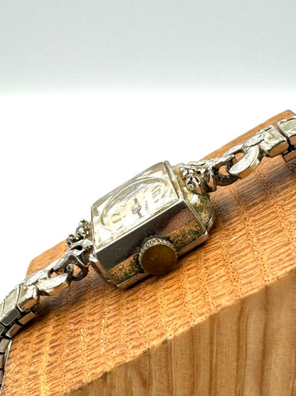 Helbros Analog Mechanical (Manual) Women Manual Winding Watch For Parts