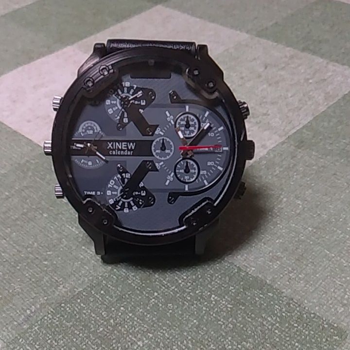 Xinew Analog Quartz Men